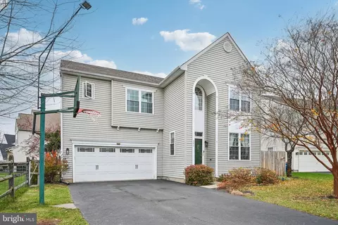 201 Eisenhower Ln, Collegeville, PA 19426