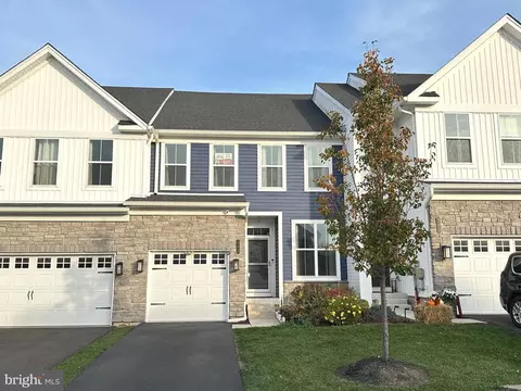 303 Wynstone Ct, Colmar, PA 18915