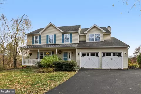 54 S County Line Rd, Telford, PA 18969