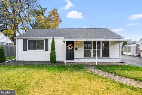 569 Kingwood Rd, King Of Prussia, PA 19406