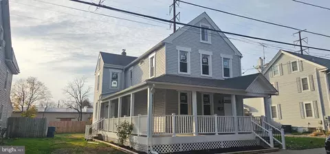 36 N Maple Ave, Hatfield, PA 19440