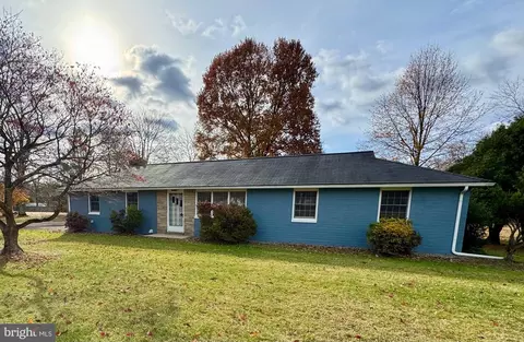 1114 W Thomas Rd, Lansdale, PA 19446