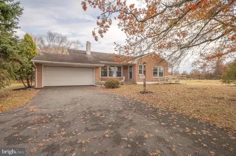 2667 Big Rd, Zieglersville, PA 19492