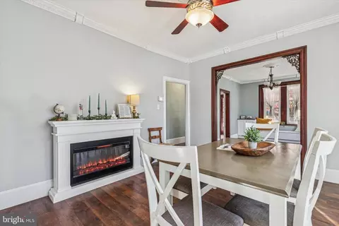138 W Walnut St, North Wales, PA 19454