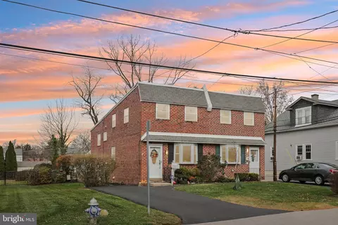 21 Jones Ave, Flourtown, PA 19031