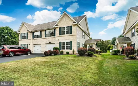 646 Elm St, Royersford, PA 19468