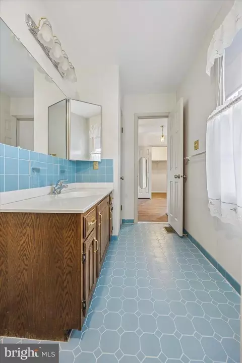 9 Hansen Ct, Narberth, PA 19072 photo 23