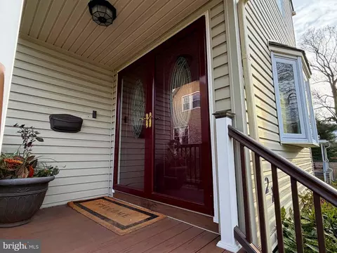 221 Central Ave, Glenside, PA 19038