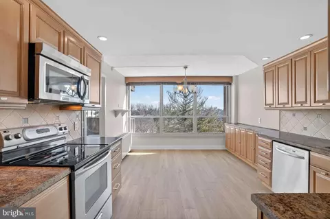 1001 City Ave #WB-914, Wynnewood, PA 19096