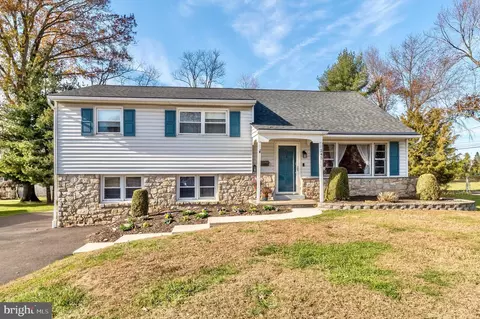 245 Cherry Ln, Lansdale, PA 19446