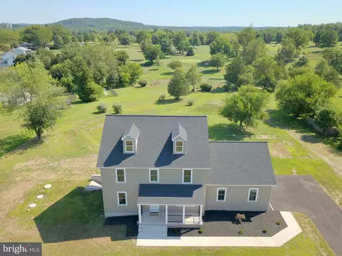226 Cemetery Rd, Schwenksville, PA 19473