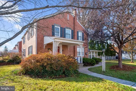 827 Buttonwood St, Norristown, PA 19401
