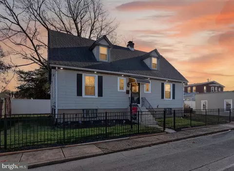 7405 Cedar Ln, Elkins Park, PA 19027