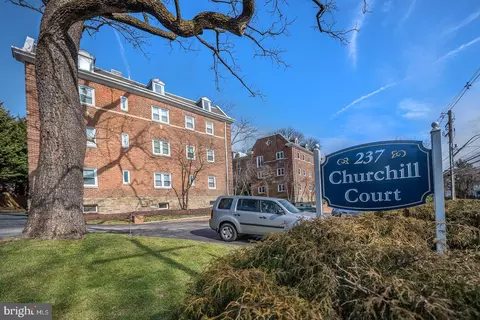 237 W Montgomery Ave #3R, Haverford, PA 19041