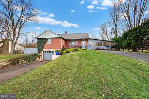 1625 Clearbrook Rd, Lansdale, PA 19446