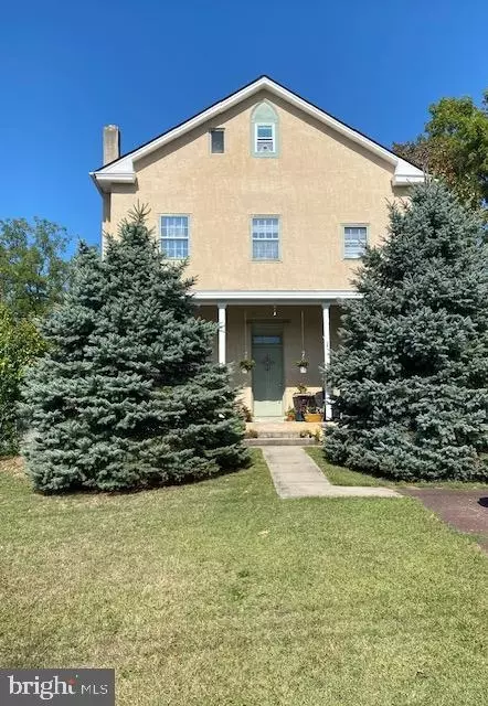 25 Fifth Ave, Trappe, PA 19426