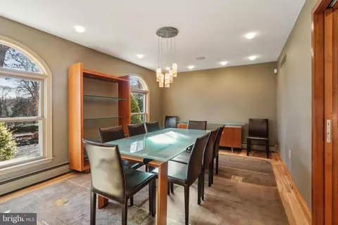 Dining - 400 Highview Dr, Wayne, PA 19087 photo 2 of 5
