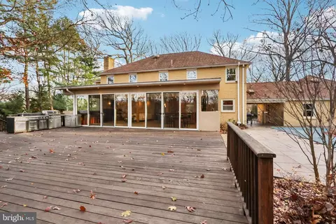 Exterior - 400 Highview Dr, Wayne, PA 19087 photo 12 of 19