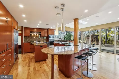 Kitchen - 400 Highview Dr, Wayne, PA 19087 photo 20 of 21