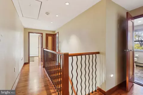 Entry Way - 400 Highview Dr, Wayne, PA 19087 photo 7 of 10