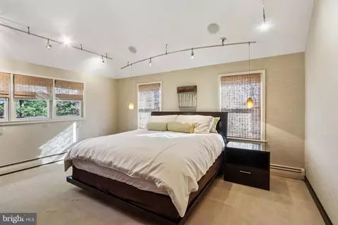 Bedroom - 400 Highview Dr, Wayne, PA 19087 photo 11 of 16