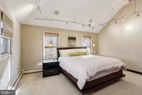 Bedroom - 400 Highview Dr, Wayne, PA 19087 photo 12 of 16