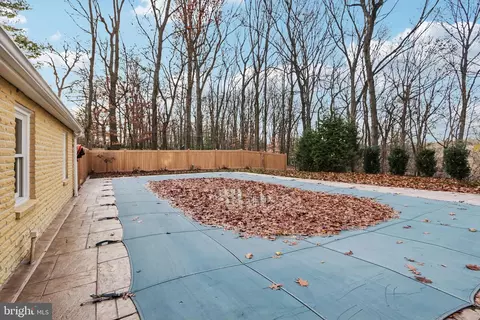 Exterior - 400 Highview Dr, Wayne, PA 19087 photo 16 of 19