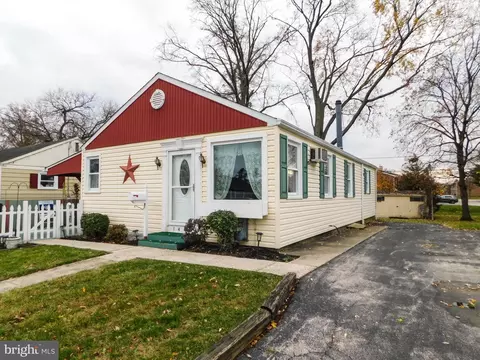 1448 W James St, Jeffersonville, PA 19403