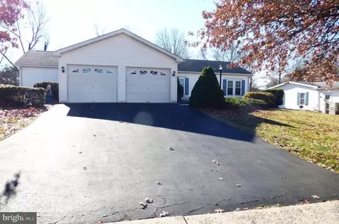 320 W 4th St, Red Hill, PA 18076