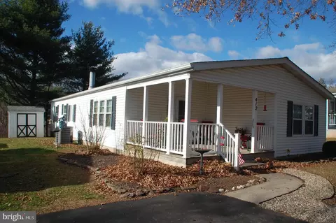 412 Westbury Dr, Souderton, PA 18964
