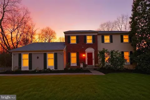 1354 Wentz Dr, Fort Washington, PA 19034