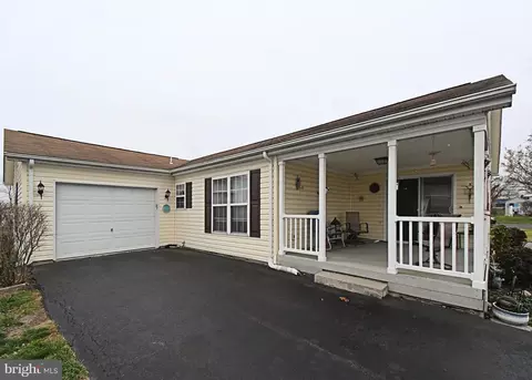 2005 Highland Ct #2005, North Wales, PA 19454