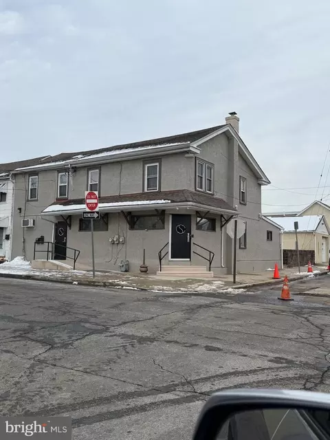 78 S Charlotte St, Pottstown, PA 19464