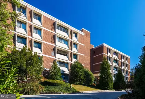 103 W Montgomery Ave #1A, Ardmore, PA 19003