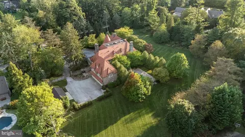 648 652 Creighton Rd, Villanova, PA 19085