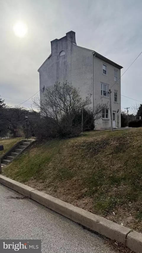 281 E Matsonford Rd, Conshohocken, PA 19428