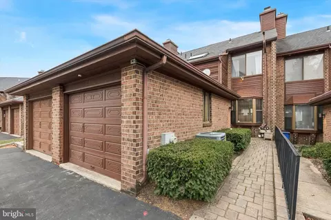 97 Timothy Cir, Wayne, PA 19087