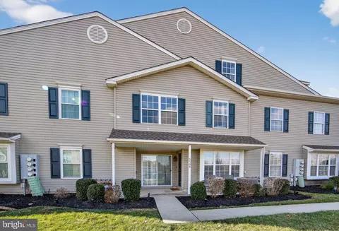5506 Drawbridge Ct, Royersford, PA 19468