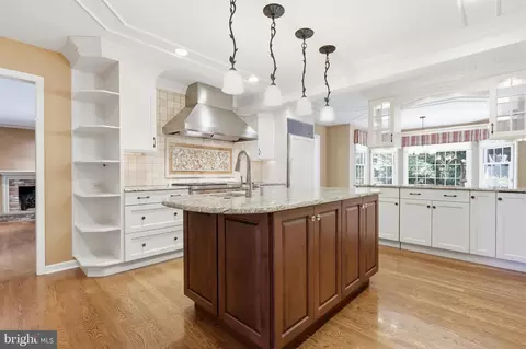Kitchen - 320 E Ormandy Pl, Ambler, PA 19002 photo 5 of 11