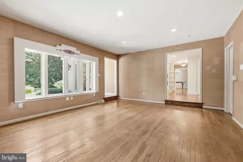 Living - 320 E Ormandy Pl, Ambler, PA 19002 photo 8 of 8
