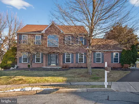 1107 Stratford Cir, Harleysville, PA 19438