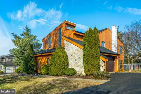 509 Long Ln, Huntingdon Valley, PA 19006