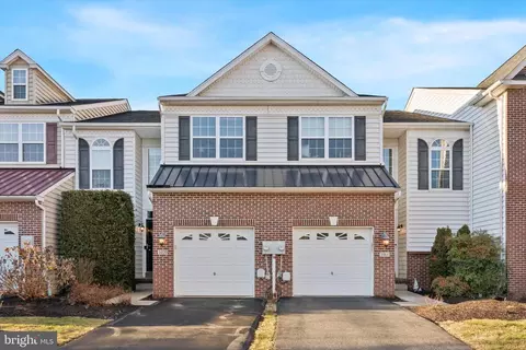 1070 Rosemont Ter, Pennsburg, PA 18073