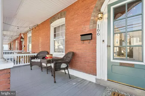 166 W Broad St, Telford, PA 18969