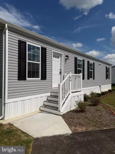 46 Center Ct, North Wales, PA 19454