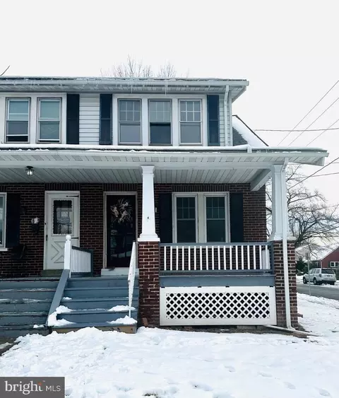 250 W Hamlin Ave, Telford, PA 18969