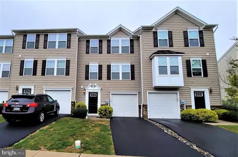 111 Susan Cir, North Wales, PA 19454