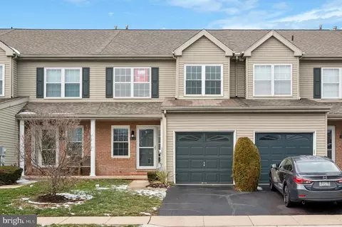 129 Harvard Dr, Trappe, PA 19426