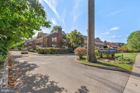 922 Montgomery Ave #C-2, Bryn Mawr, PA 19010
