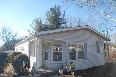 12 Chatham Ct, Souderton, PA 18964
